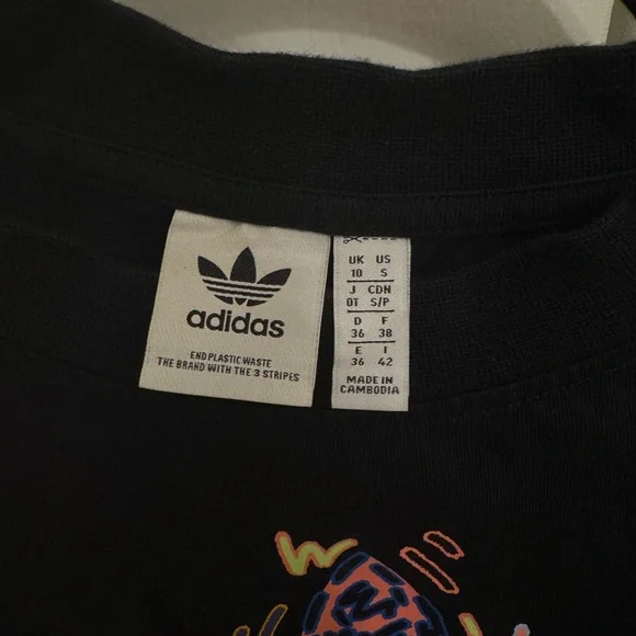 Adidas Women’s Love Unites Crop Tee Small - Picture 2 of 3